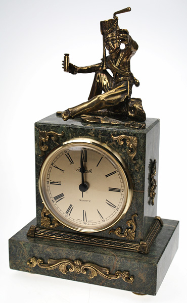 Часы "Казак" (Hermle) 7.5.18.1