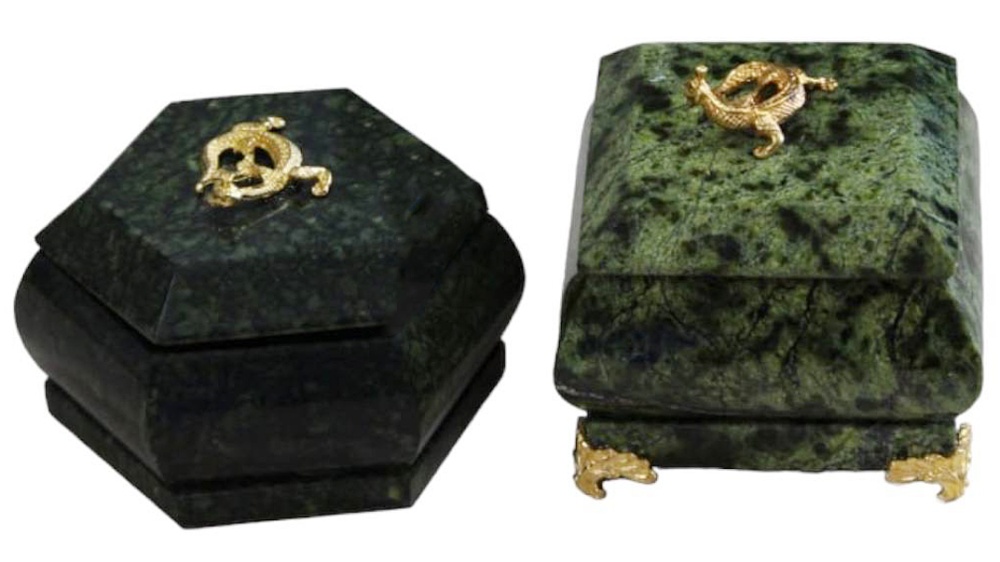 Шкатулка змеевик фигурная 85х70 7.10.18