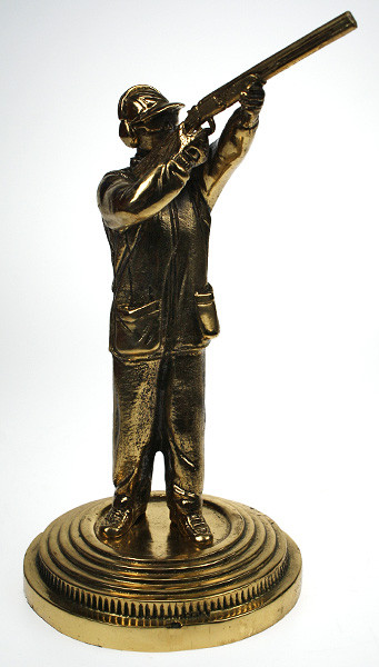 Статуэтка Стрелок по тарелочкам 7.1.137